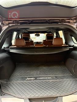 جيب جراند شيروكي